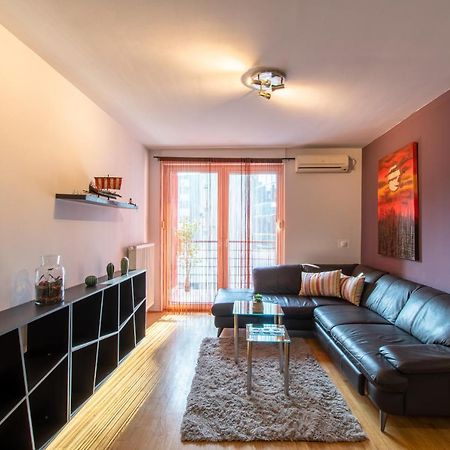 Flexible Selfcheckins 31 - Zagreb - Garage - Loggia - New Apartment Екстериор снимка
