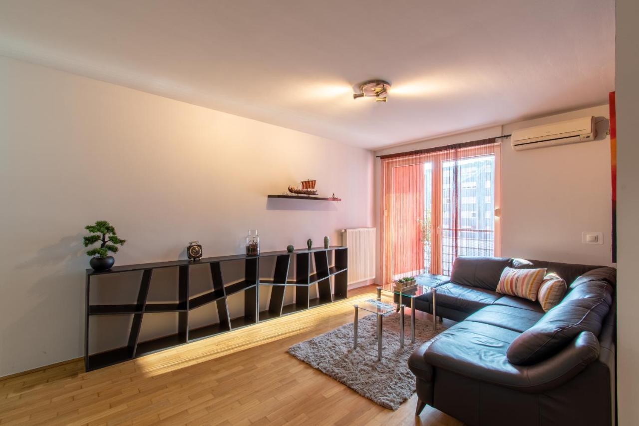 Flexible Selfcheckins 31 - Zagreb - Garage - Loggia - New Apartment Екстериор снимка