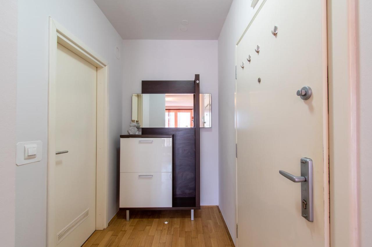 Flexible Selfcheckins 31 - Zagreb - Garage - Loggia - New Apartment Екстериор снимка